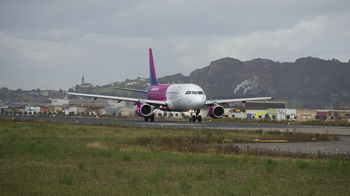 Wizz Air ogłasza dwie nowe trasy z Hiszpanii.jpg